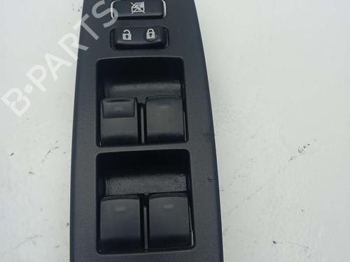 Used Left front window switch TOYOTA AURIS (_E15_) 1.8 Hybrid (ZWE150_, ZWE150R) (136 hp) 24457108
