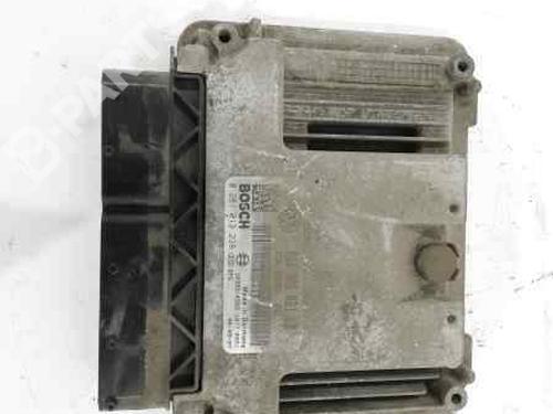 engine-control-unit-ecu-skoda-octavia-ii-1z3-0281013238-2004-2005-2006-2007-2008-2009-2010-2011-2012-2013-4629182 main image