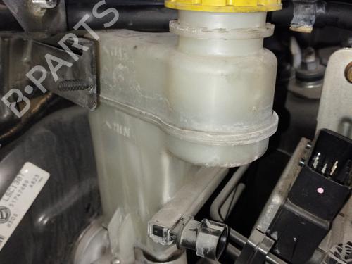 brake-master-cylinder-alfa-romeo-spider-939_-2006-2007-2008-2009-2010-2011-24597237 main image