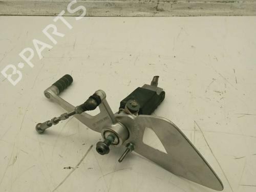 Used Gear lever Gear lever BMW MOTORCYCLES R 1200 R 1200 R (R12WR) (125 hp) 40095142 40095142