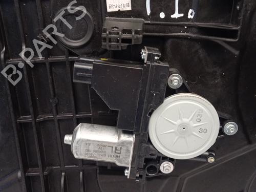 Rudehejsemekanisme venstre bagtil KIA CARENS IV  | BP31617818C24 