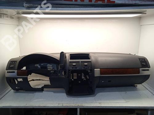 Used Dashboard Dashboard VW TOUAREG (7LA, 7L6, 7L7) 3.2 V6 (220 hp) 11164303 11164303