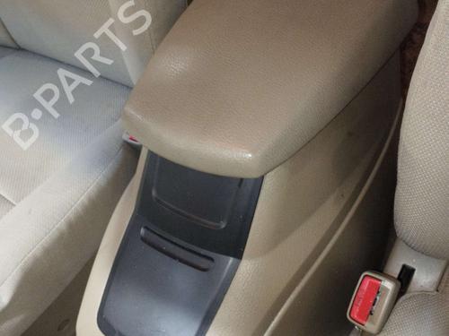 Used Armrest / Center console Armrest / Center console SSANGYONG RODIUS I 2.7 Xdi (165 hp) 19658343 19658343