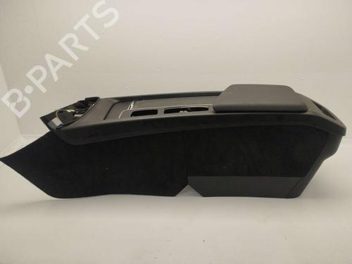 Used Middle console Middle console VOLVO XC60 II (246) B5 Mild-Hybrid AWD (250 hp) 40096119 40096119