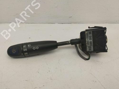 Used Headlight switch CHEVROLET AVEO / KALOS Saloon (T250, T255) 1.4 (101 hp) 19064473