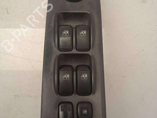 Used Left front window switch HYUNDAI TRAJET (FO) [1999-2008]  11160580