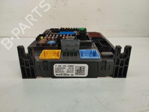 Used Fuse box Fuse box DS DS 7 (J4_, JC_) E-TENSE 4x4 300 (J45GBU) (299 hp) 40096510 40096510