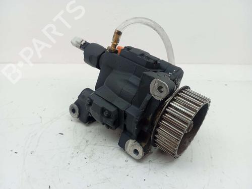 Used Injection pump RENAULT SCÉNIC II (JM0/1_) [2003-2010]  31615358