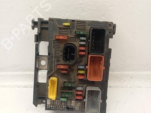 Used Fuse box PEUGEOT 307 SW (3H) [2002-2009]  31617685