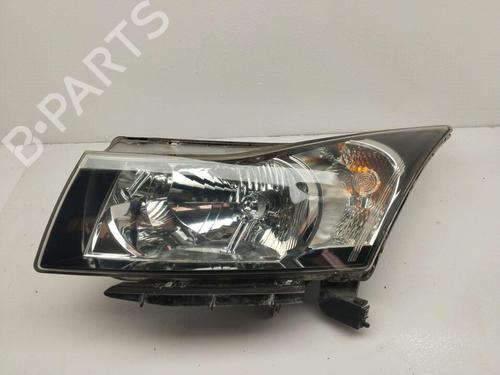Used Left headlight CHEVROLET CRUZE (J300) [2009-2026]  23220902