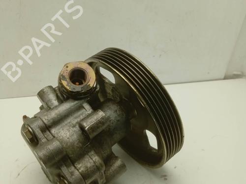 Used Steering pump FORD FIESTA V (JH_, JD_) 1.4 TDCi (68 hp) 4324699