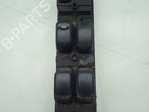 Used Left front window switch MITSUBISHI SPACE WAGON (N9_W, N8_W) [1998-2004]  11167629