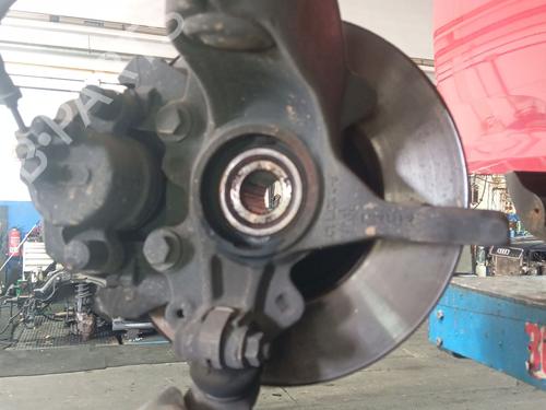 Used Right front steering knuckle FORD FOCUS III [2010-2020]  31619299