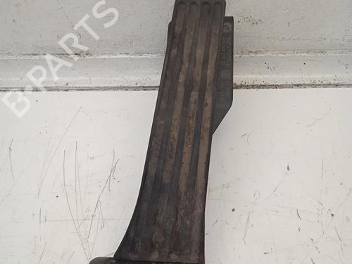 Used Pedal BMW 1 (E87) 118 d (143 hp) 13875653