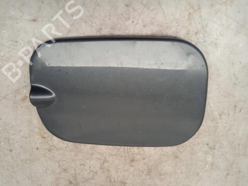 fuel-flap-dacia-sandero-8200389403-2008-11161665 main image