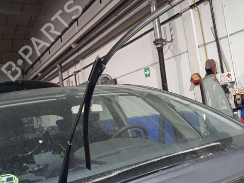 Used Front windshield wiper arm CITROËN C4 Picasso I MPV (UD_) 1.6 HDi (109 hp) 16379953