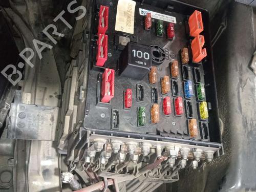 Used Fuse box VW PASSAT B6 (3C2) 2.0 TDI 16V (140 hp) 16676064