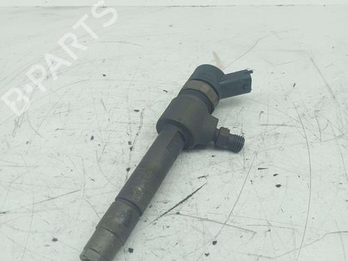 injector-fiat-grande-punto-199_-2005-31619673 main image