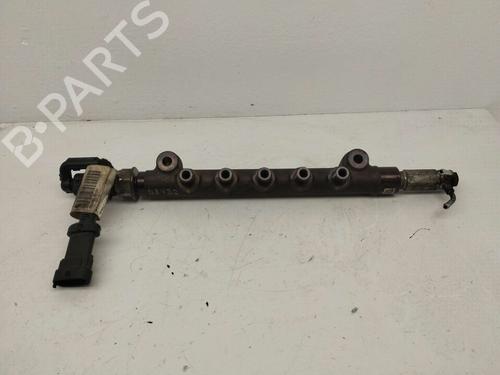 Used Injection rail OPEL ASTRA K (B16) [2015-2022]  24103811