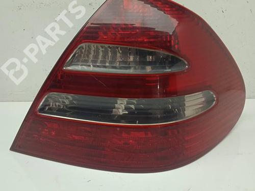 right-taillight-mercedes-benz-e-class-w211-e-220-cdi-211006-a2118200464-2002-2003-2004-2005-2006-2007-2008-2009-11166328 main image