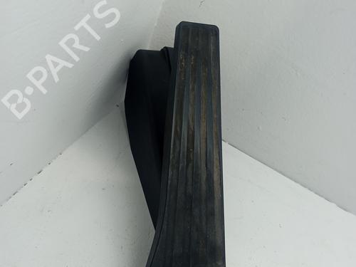 Used Pedal BMW 1 Coupe (E82) 120 d (177 hp) 18548954