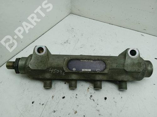 Used Injection rail AUDI A8 D2 (4D2, 4D8) [1994-2005]  4368933