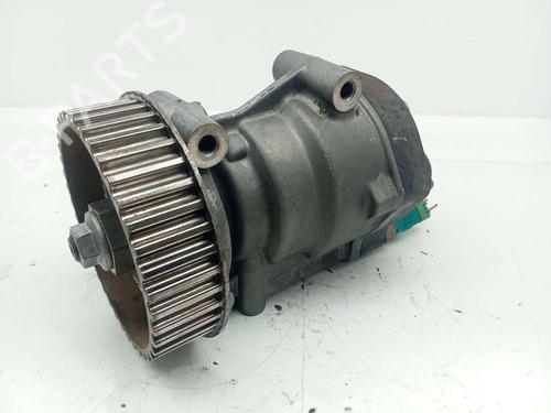 Used Injection pump RENAULT MEGANE II Saloon (LM0/1_) 1.9 dCi (LM0G, LM1G, LM2C) (120 hp) 31615878