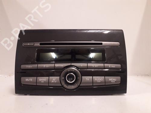 Used Radio FIAT BRAVO II (198_) 1.9 D Multijet (198AXB1A) (120 hp) 4277629