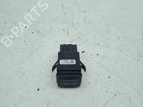 switch-porsche-cayenne-9pa-s-45-7l5919211a-2002-2003-2004-2005-2006-2007-2008-2009-2010-4369512 main image