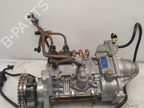Used Injection pump Injection pump MERCEDES-BENZ E-CLASS (W210) E 300 D (210.020) (136 hp) 33831580 33831580
