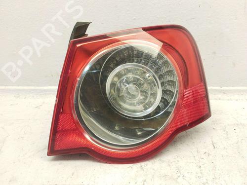 right-taillight-vw-passat-b6-3c2-2005-2006-2007-2008-2009-2010-2011-34053919 main image