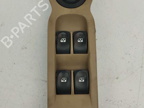 Used Left front window switch RENAULT MODUS / GRAND MODUS (F/JP0_) 1.5 dCi (FP0D, JP0D) (82 hp) 18257513