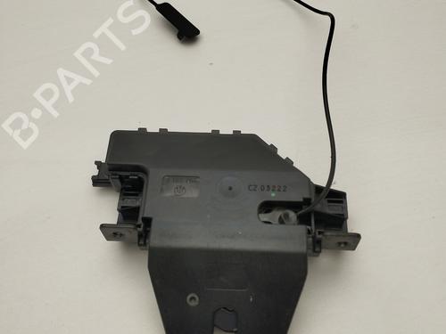 tailgate-lock-bmw-1-e87-8196401-2003-2004-2005-2006-2007-2008-2009-2010-2011-2012-2013-17014503 main image