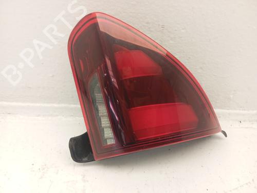 Used Right tailgate light Right tailgate light PEUGEOT 2008 I (CU_) 1.2 THP 110 / PureTech 110 (110 hp) 40010108 40010108