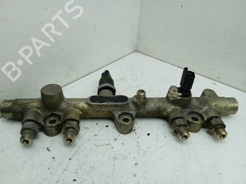 Used Injection rail Injection rail CITROËN XANTIA (X2) [1998-2003] 4305835 4305835