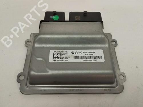 Used Engine control unit (ECU) Engine control unit (ECU) DS DS 7 (J4_, JC_) E-TENSE 4x4 300 (J45GBU) (299 hp) 40096512 40096512