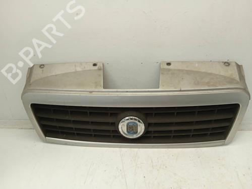 front-grille-fiat-doblo-mpv-119_-223_-735395576-2001-4354306 main image