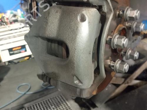 Used Left front brake caliper TOYOTA AURIS (_E15_) 1.8 Hybrid (ZWE150_, ZWE150R) (136 hp) 24509467