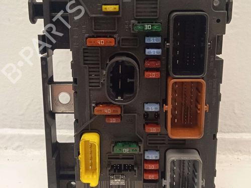 Used Fuse box Fuse box PEUGEOT 207 (WA_, WC_) [2006-2015] 31917742 31917742