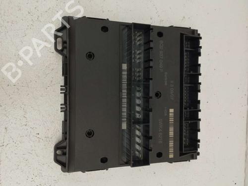Used Fuse box VW POLO IV (9N_, 9A_) [2001-2014]  31616112