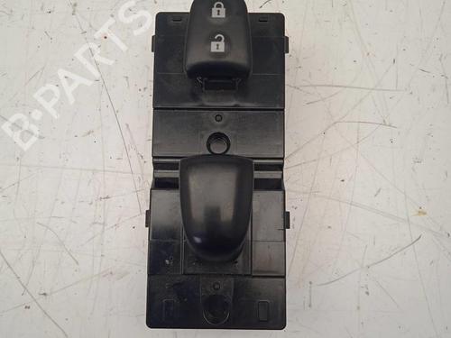 Used Right front window switch NISSAN QASHQAI II (J11, J11_) [2013-2026]  14974755
