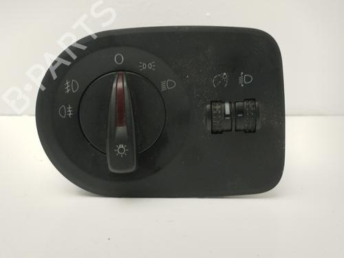 Used Headlight switch SEAT IBIZA IV (6J5, 6P1) [2008-2017]  26274702