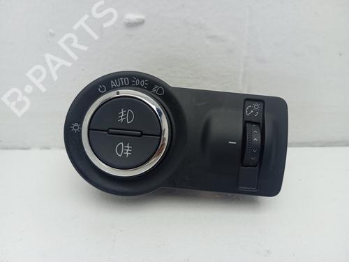 Used Headlight switch OPEL ASTRA J (P10) 2.0 CDTI (68) (160 hp) 18090564