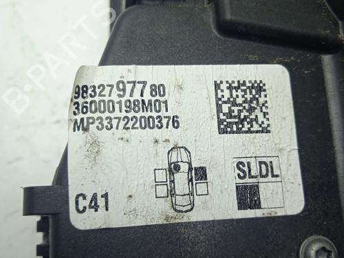 Front right lock CITROËN C4 III (BA_, BB_, BC_) 1.2 PureTech 130 (BAHNSA, BAHNSB) | BP32388238C97 