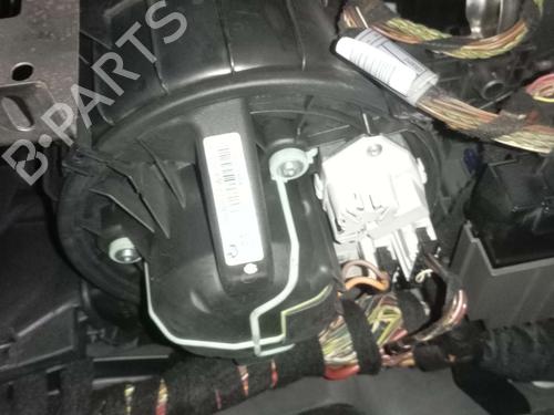 Used Heater blower motor BMW 1 Coupe (E82) 120 d (177 hp) 18548936