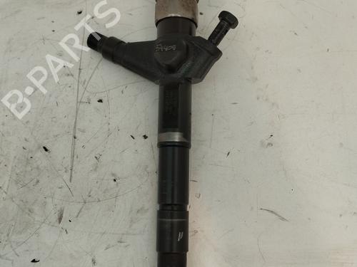 Used Injector NISSAN ALMERA TINO (V10) [1998-2006]  31615677