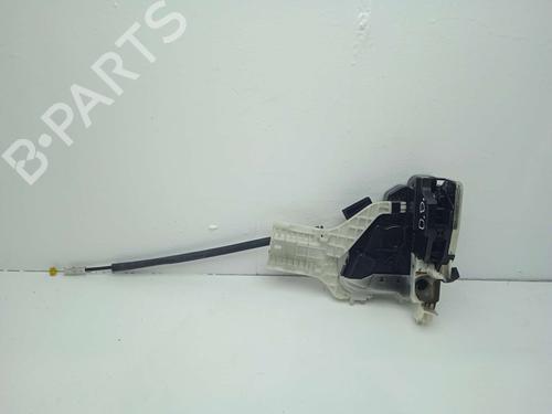 front-right-lock-kia-carens-iv-2013-31617811 main image