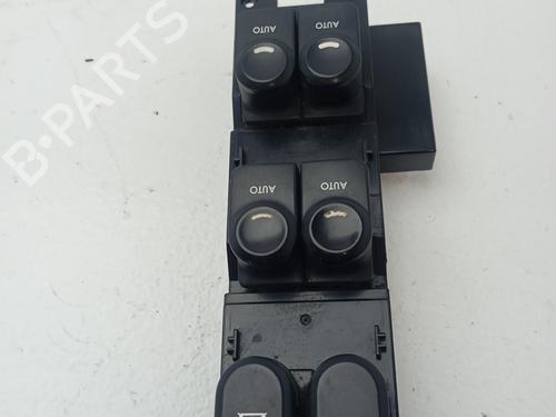 Used Left front window switch HYUNDAI i30 Estate (FD) 1.6 CRDi (116 hp) 31614581