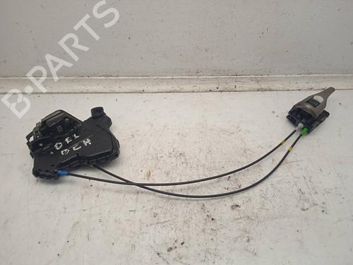 Used Front right lock TOYOTA AURIS (_E15_) 1.4 D-4D (NDE150_, NDE150R) (90 hp) 11158842