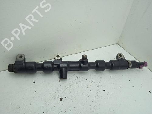 Used Injection rail Injection rail FORD MONDEO III (B5Y) 2.0 TDCi (130 hp) 4324358 4324358
